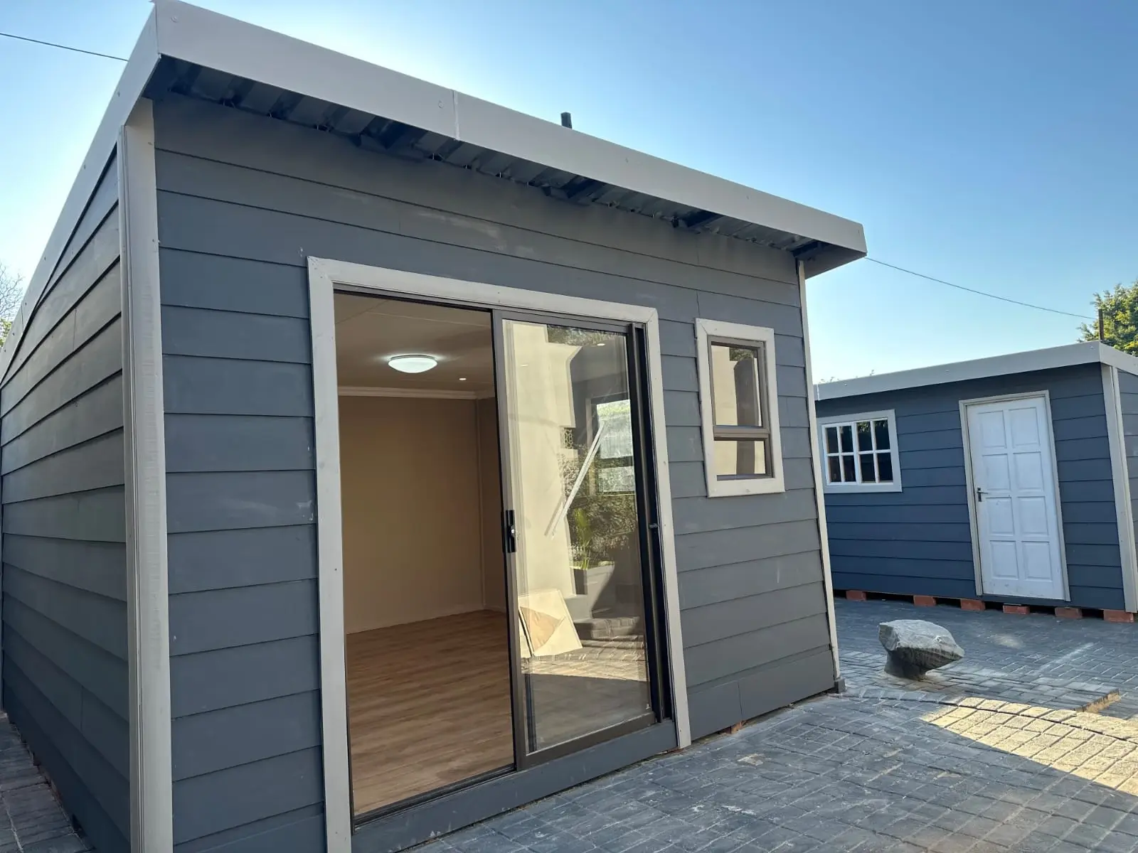 Interior of Nutec house with ceiling and floor
